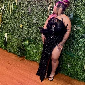 Women’s Size L Black Sequin Dress